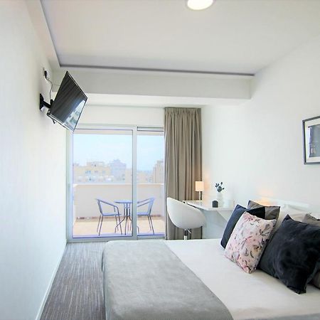 Phaedrus Living: Luxury Suite Nicosia 508 Екстериор снимка