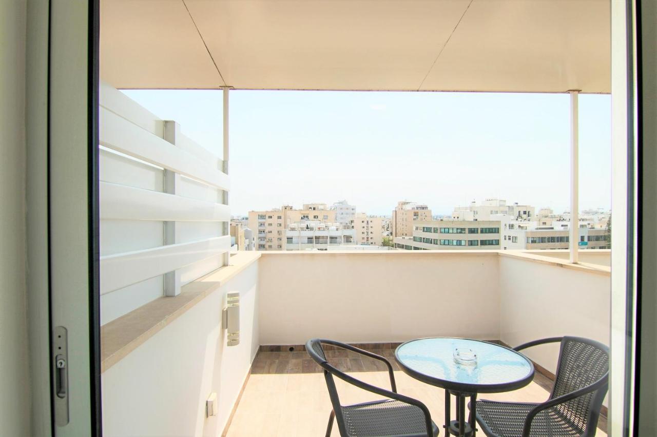 Phaedrus Living: Luxury Suite Nicosia 508 Екстериор снимка